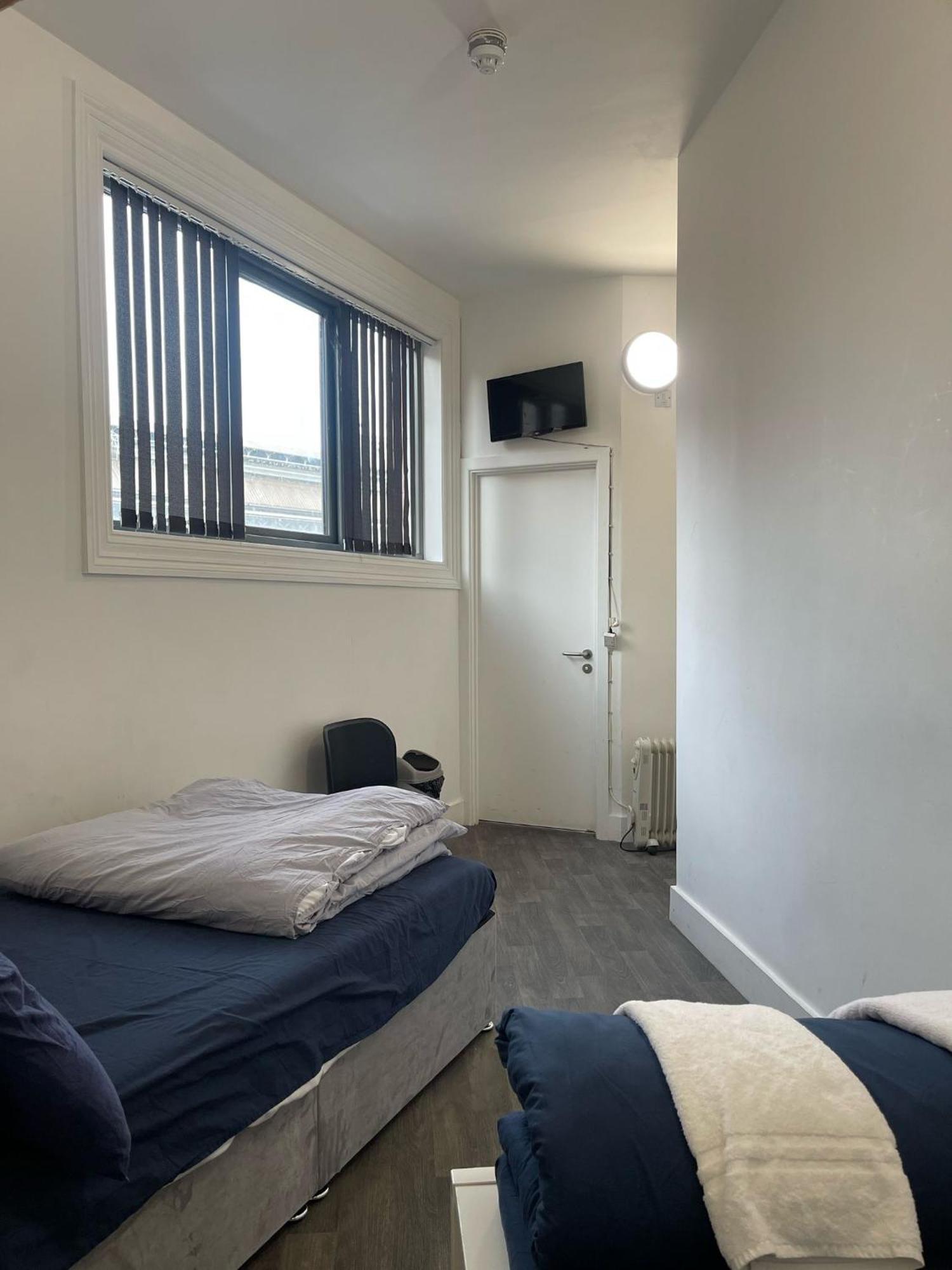 Rahman Hostel Manchester Exterior photo