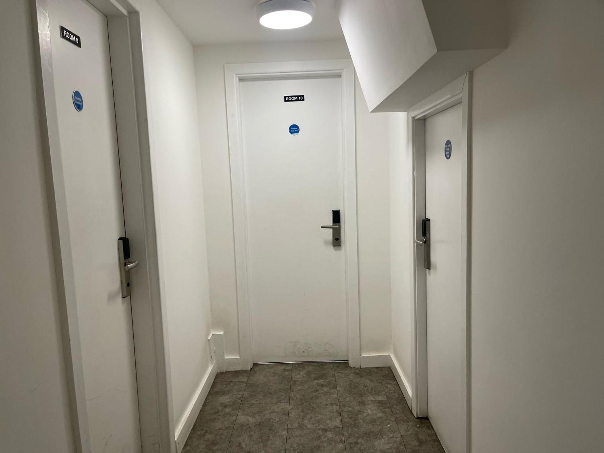Rahman Hostel Manchester Exterior photo